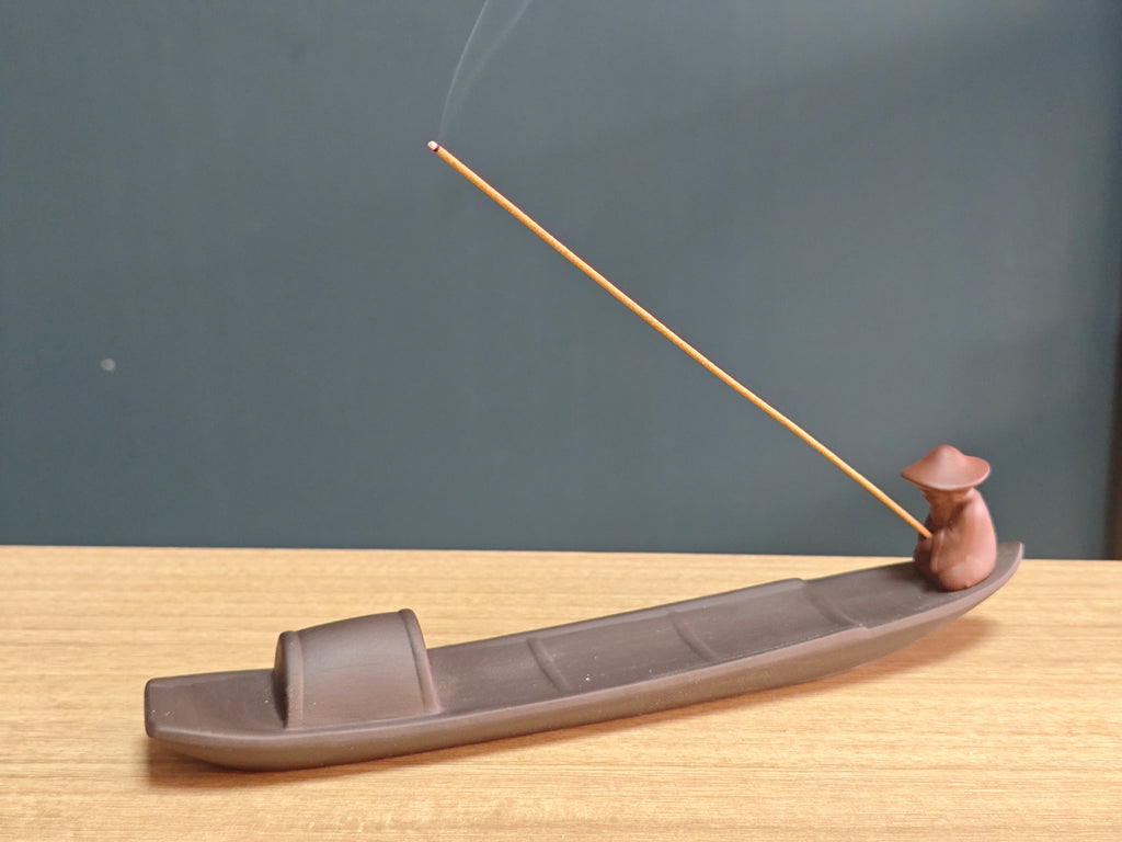 Ceramic Reflux Incense Burner - Decorative Incense Burner Biblo - Long Ceramic Fisherman and Minimalist Chinese Fishing Boat Boat Burner 24.5cm BIB-42 - DOMEDBAZAAR