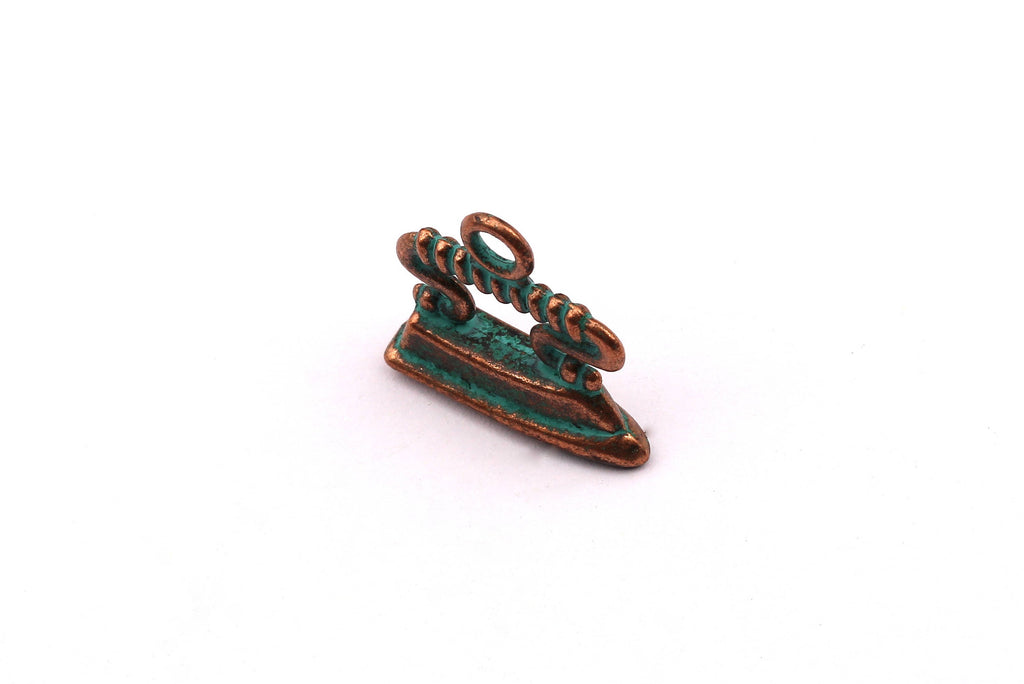 Faux Patina Pendant - Iron Shaped - Alloy Charms - Antique Bronze Tone Necklace - Zinc Alloy Beads - Jewelry Supplies - 15x18x5mm ZZ1029 - DOMEDBAZAAR