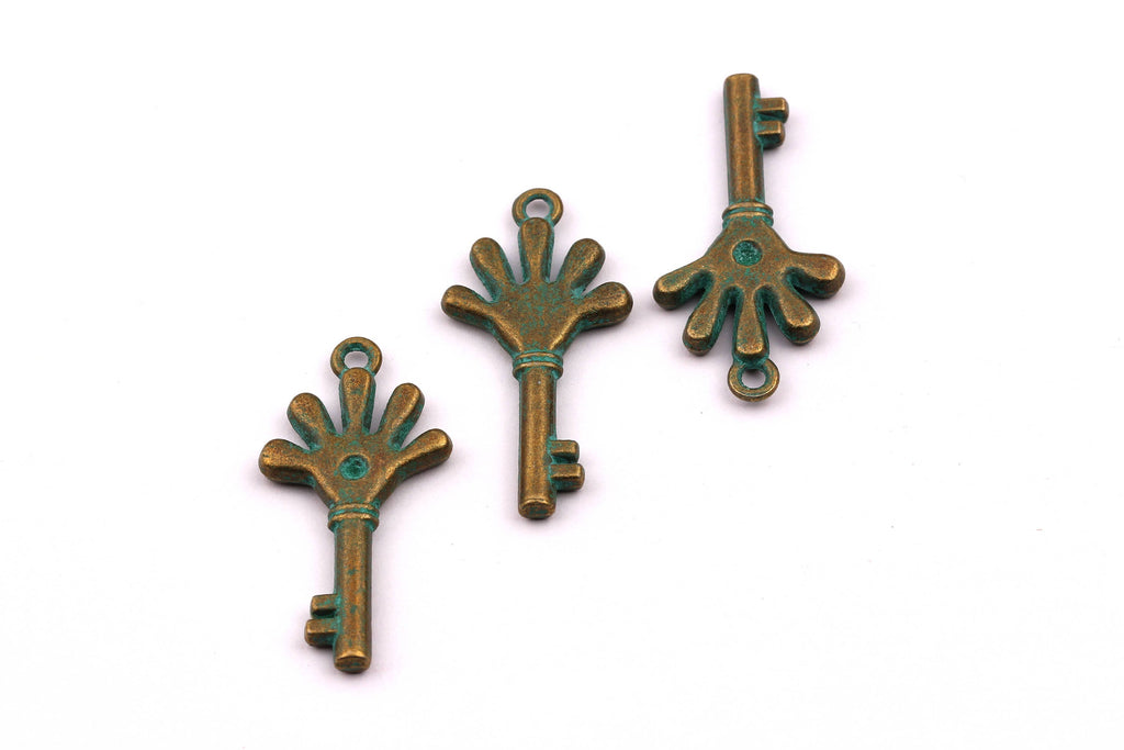 Faux Patina Pendant - Key Shaped - Alloy Charms - Antique Bronze Tone Necklace - Zinc Alloy Beads - Jewelry Supplies - 30x17x3mm ZZ1042 - DOMEDBAZAAR