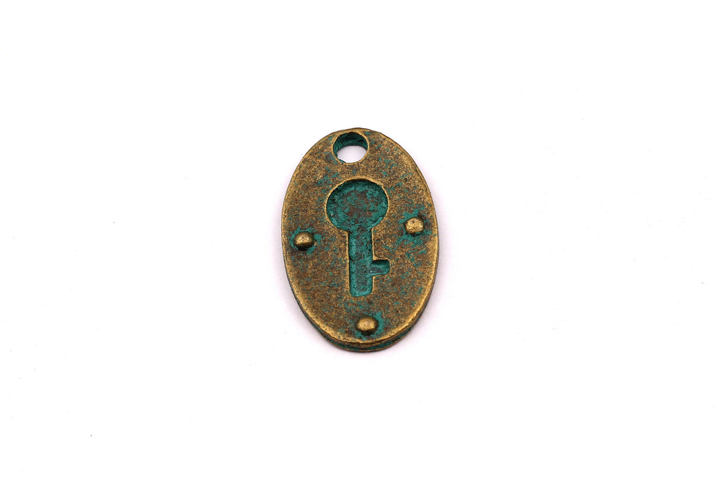 Faux Patina Pendant - Key Shaped - Alloy Charms - Antique Bronze Tone Necklace - Zinc Alloy Beads - Jewelry Supplies - 25x15x1.6mm ZZ1051 - DOMEDBAZAAR