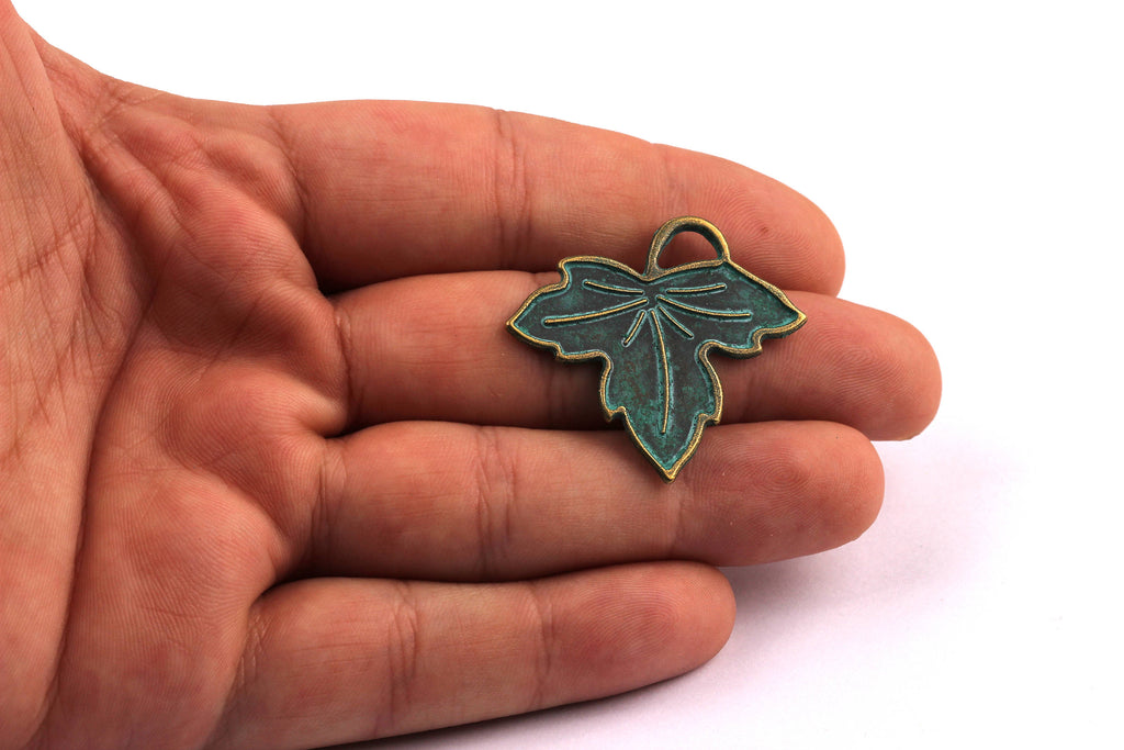 Faux Patina Pendant - Leaf Shaped - Alloy Charms - Antique Bronze Tone Necklace - Zinc Alloy Beads - Jewelry Supplies - 33x35x0.8mm ZZ1103 - DOMEDBAZAAR