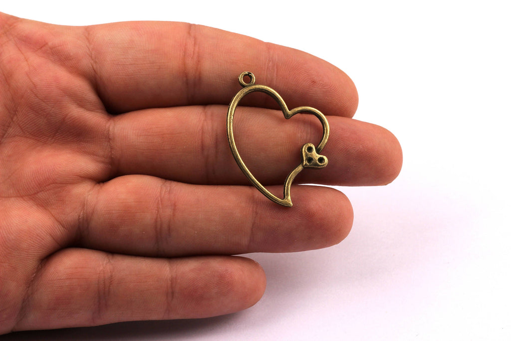 Zinc Alloy Pendant - Heart Shaped - Alloy Charms - Antique Bronze Tone Necklace - Zinc Alloy Beads - Jewelry Supplies - 35x25x1.5mm ZZ1145 - DOMEDBAZAAR