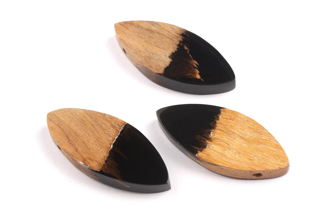 Griding Glue Oak Bark Wood Pendant - Oak Bark Griding Glue - Black Griding Glue Pendant - 43.62x20.7x6.63mm - BB1043B - DOMEDBAZAAR