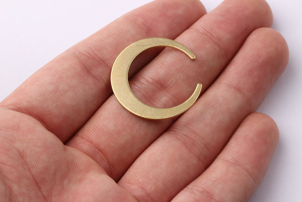 Moon Shaped Brass Charms - Crescent Shaped Raw Brass Charms without Hole - Jewelry Supplies - 28x28x1mm - PP1297 - DOMEDBAZAAR