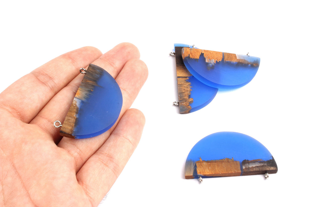 Griding Glue Oak Bark Wood Pendant - Blue Circle Shaped Oak Bark Griding Glue - Griding Glue Pendant - 29.9x49.7x4.66mm - BB1048A - DOMEDBAZAAR