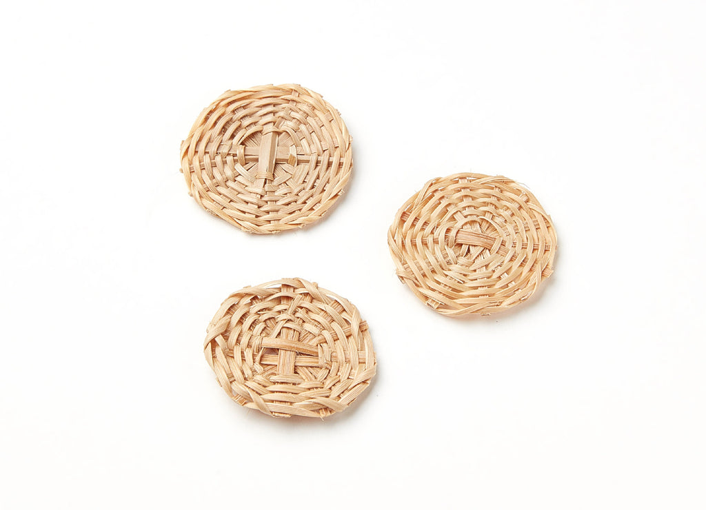 Handwoven Rattan Earrings - Coin Shaped Rattan Pendant - Wooden Straw Earring - Jewelery Handmade - 26,3x26,3x3,36mm - RT1086 - DOMEDBAZAAR