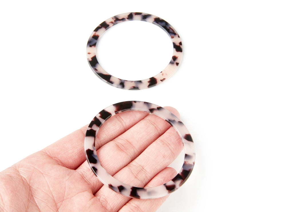 Acetate Hoop Earrings Charms - Blonde Tortoise Hoop Shell Earrings- Big Circle Shaped Pendant - Color Code: A06 - 70x70x2,76mm - AC1295C - DOMEDBAZAAR