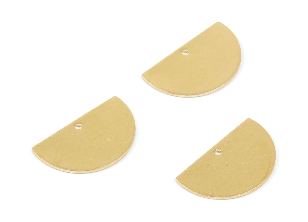 Personalized stamping blank - Brass Half Moon Charms - D Shaped Raw Brass Pendant - Earring Findings  - 21,4x13x0,83mm - PP1818 - DOMEDBAZAAR