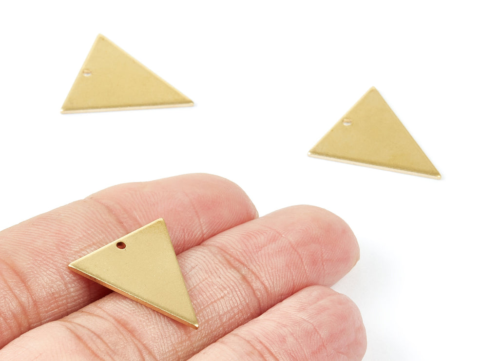 Personalized stamping blank - Brass Triangle Charms - Triangle Shaped Raw Brass Pedants With 1 Hole  - 20x18x0,98mm - PP1800 - DOMEDBAZAAR