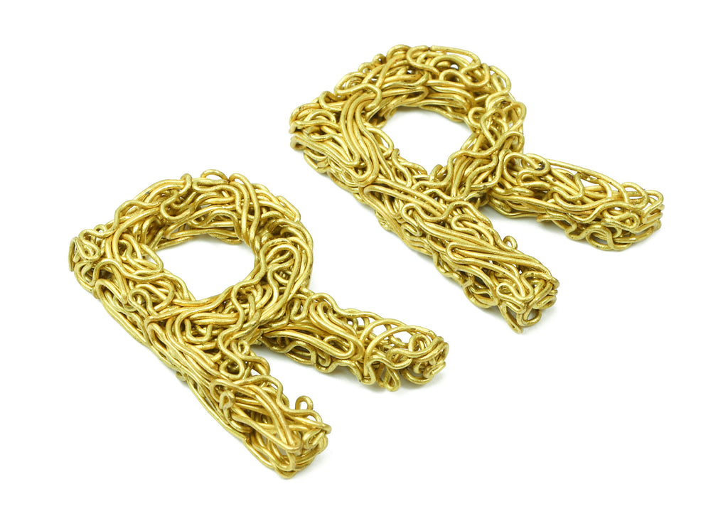 Brass R letter Pendant - Raw Brass Hammered Wire Letter R Alphabets Charms - Jewelry Supplies - 27.97x17.63x4.33mm - PP2936 - DOMEDBAZAAR