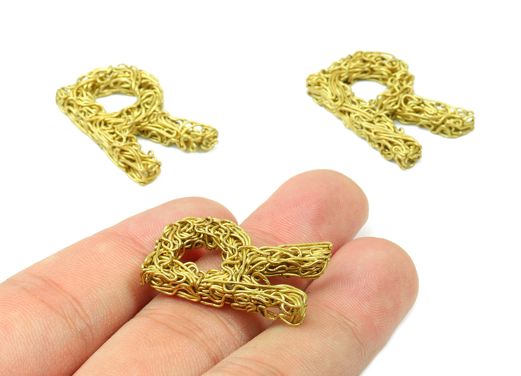 Brass R letter Pendant - Raw Brass Hammered Wire Letter R Alphabets Charms - Jewelry Supplies - 27.97x17.63x4.33mm - PP2936 - DOMEDBAZAAR