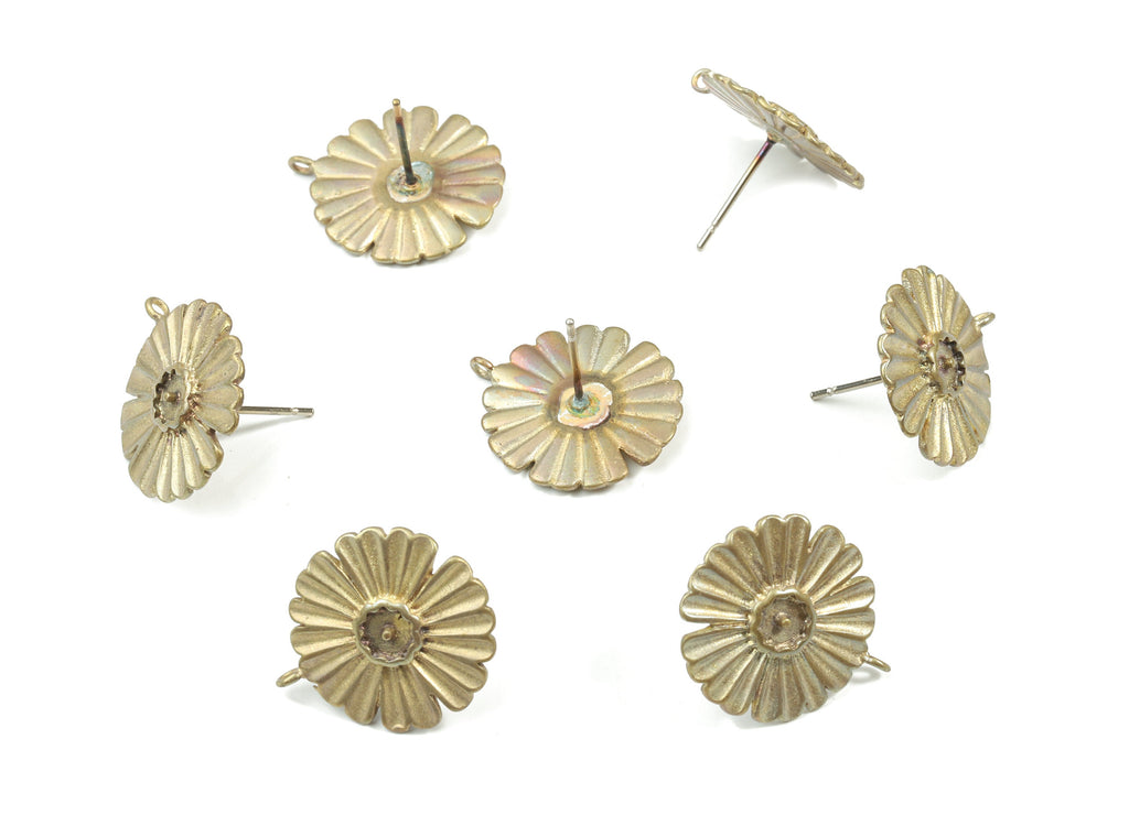 Brass Daisy Earring Stud With Loop - Raw Brass Flower Earring Post - Surgical Stud - Jewelry Supplies - 19.3x16.8x2.1mm - PP3267 - DOMEDBAZAAR