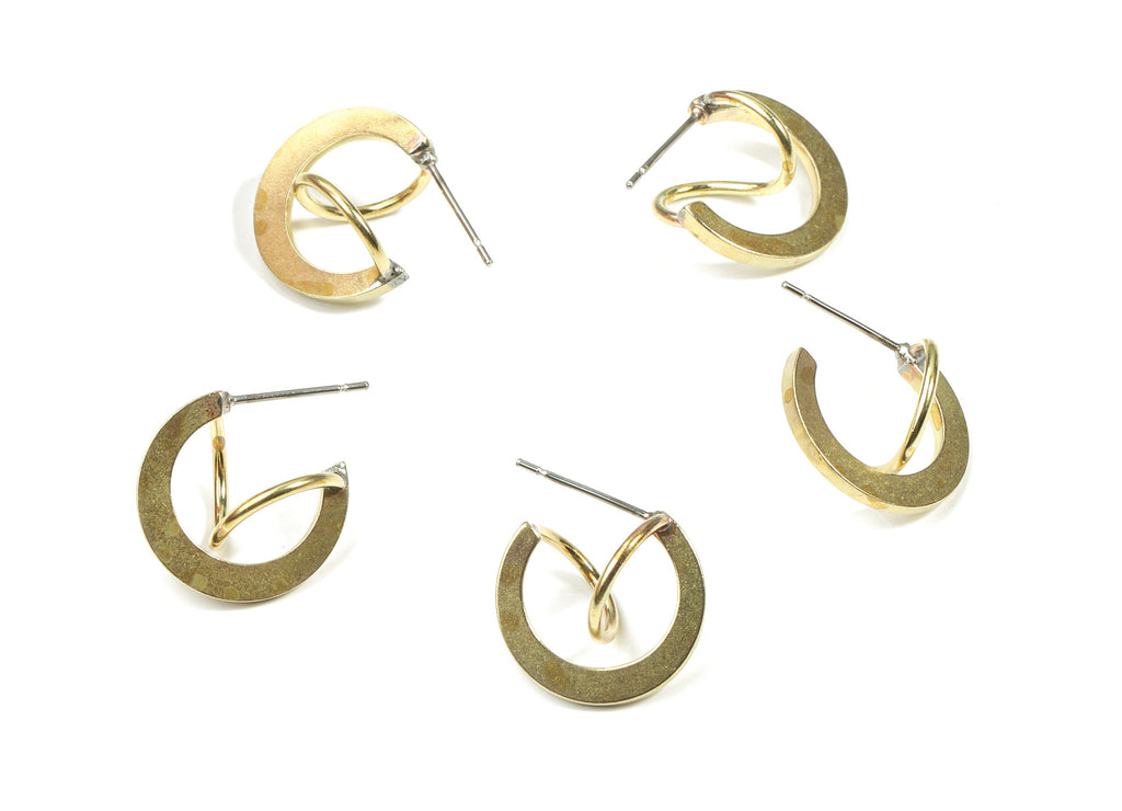 Brass Stud Open Hoop - Raw Brass Wavy Earring Post - Earring Stud - Surgical Stud - Jewelry Supplies - 16.69x12.98x1.54mm - PP3284 - DOMEDBAZAAR