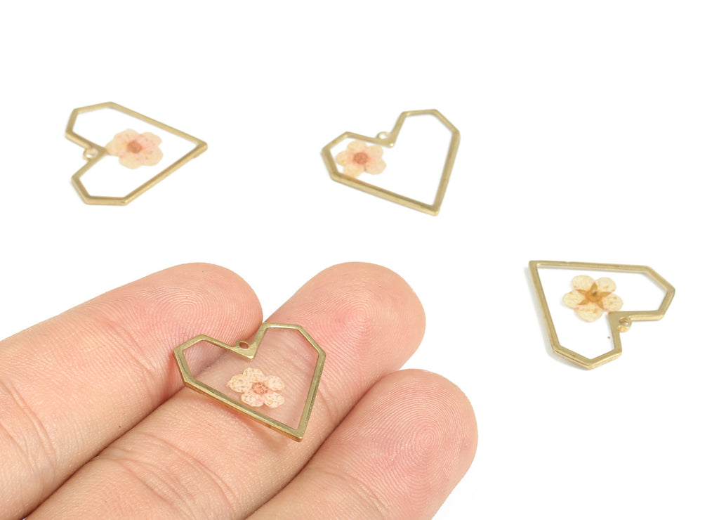 Resin Love Heart Earring Charms - Resin Real Flower Pendant - Raw Brass Charms – DIY Jewelry Making Supplies - 19.81x19.66x1.15mm - RC1167 - DOMEDBAZAAR
