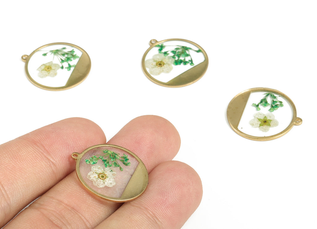 Resin Round Earring Charms - Resin Real Flower Pendant – Circle Raw Brass Charms – Resin Jewelry Supplies - 22.46x20.69x1.44mm - RC1150 - DOMEDBAZAAR