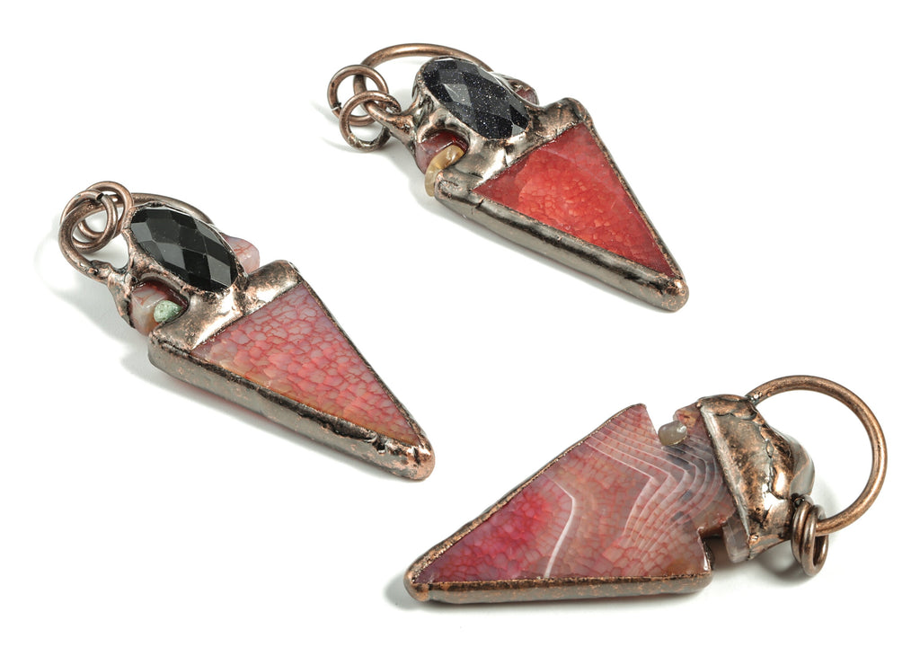 Black Onyx Agate Charms – Black Onyx Eye Triangle Pendant – Jewelry Supplies – Average Size Jewelry Charms – 68.45x24.65x14.1mm – NS1316 - DOMEDBAZAAR