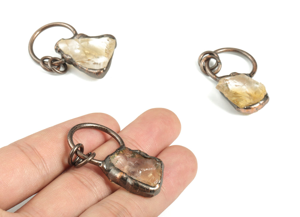 Citrine Pendant Charm – Natural Topaz Stone – Topaz Jewelry – DIY Jewelry Making Supplies - Average Size - 39.37 × 22.07 × 12.54 mm - NS1338 - DOMEDBAZAAR