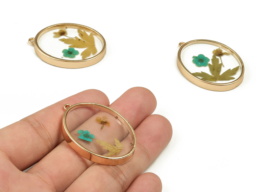 Epoxy Resin Oval Real Flower Earring Charms - Resin Trivalvular lobe&Narcissu Pendant - Gold Tone Plated Alloy - 40.93x30.1x4.48mm - ZZ1862 - DOMEDBAZAAR