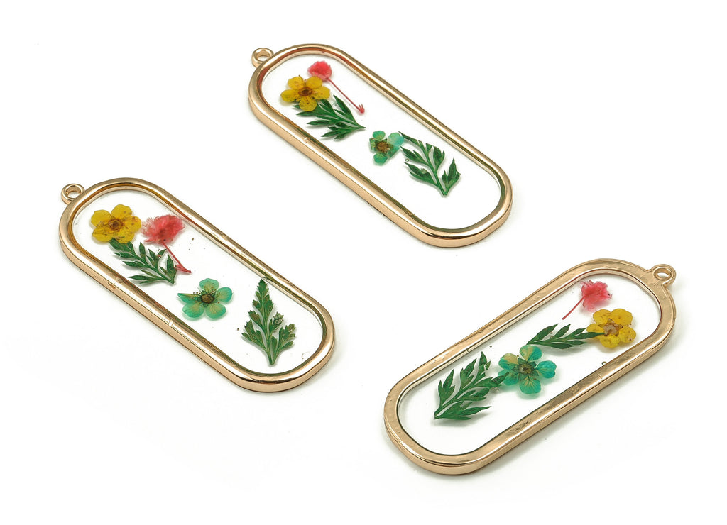 Epoxy Resin Oval Real Flower Charms - Narcissu&Babysbreath - Back Pout Leaf Pendant - Gold Tone Plated Alloy - 59.64x21.56x3.11mm - ZZ1850 - DOMEDBAZAAR