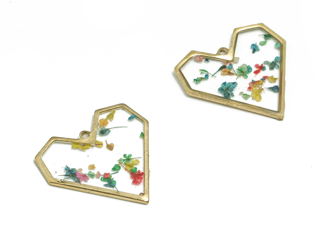 Epoxy Resin Heart Earring Charms – Resin Dried Real Flower Pendant - Raw Brass Love Heart Charm – Jewelry Supplies - 19.75x19.6x2mm - RC1193 - DOMEDBAZAAR