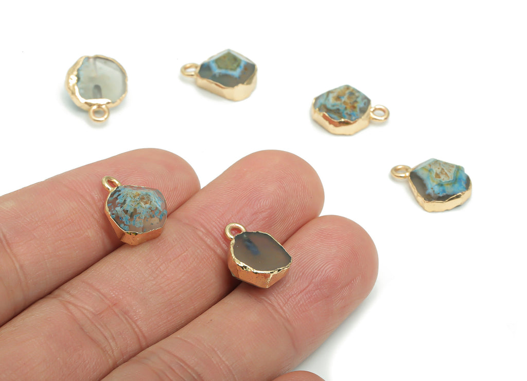 Agate Crystal Charms - Brass Wire Irregular Pendant - Natural Stone - Gold Tone Plated Brass – Jewelry Supplies - 14.49x10.3x7.5mm – NS1623A - DOMEDBAZAAR