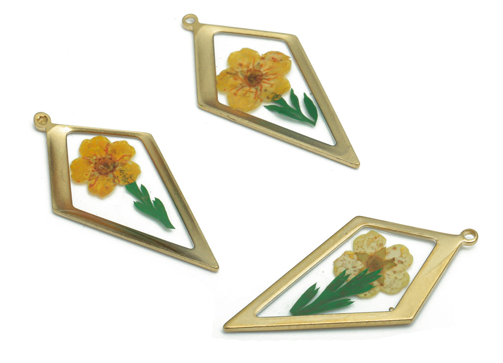 Brass Deltoid Diamond Earring Charms - Resin Real Epoxy Flower Pendant – Yellow Daffodils Dried Flower Charm – 28.39x14.02x1.26mm - RC1157B - DOMEDBAZAAR
