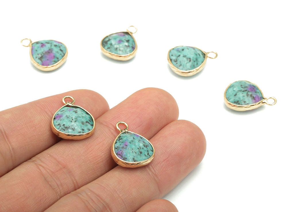 Ruby Zoisite Stone Triangle Earring Charms - Brass Triangle Pendant - Natural Stone - Gold Tone Plated Brass – 17.82x13.5x6.06mm – NS1638C - DOMEDBAZAAR