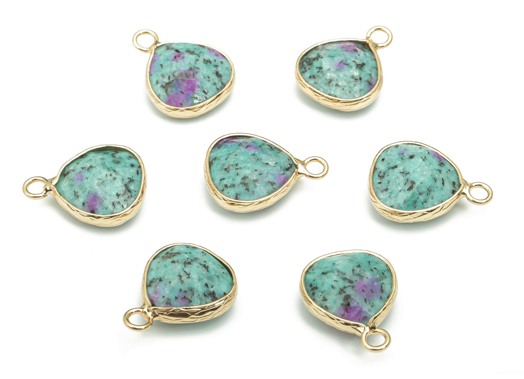Ruby Zoisite Stone Triangle Earring Charms - Brass Triangle Pendant - Natural Stone - Gold Tone Plated Brass – 17.82x13.5x6.06mm – NS1638C - DOMEDBAZAAR