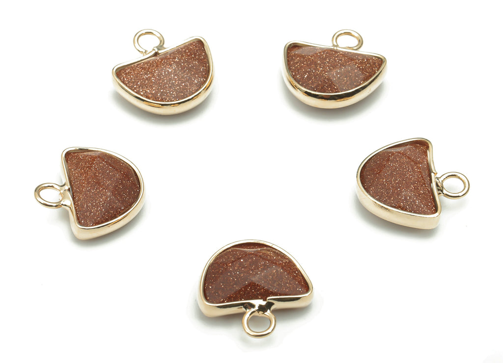Goldenstone Natural Stone Domed Earring Charms - Brass Arrow Domed Pendant - Gold Tone Plated Brass – 13.48x13.36x5.09mm – NS1654B - DOMEDBAZAAR