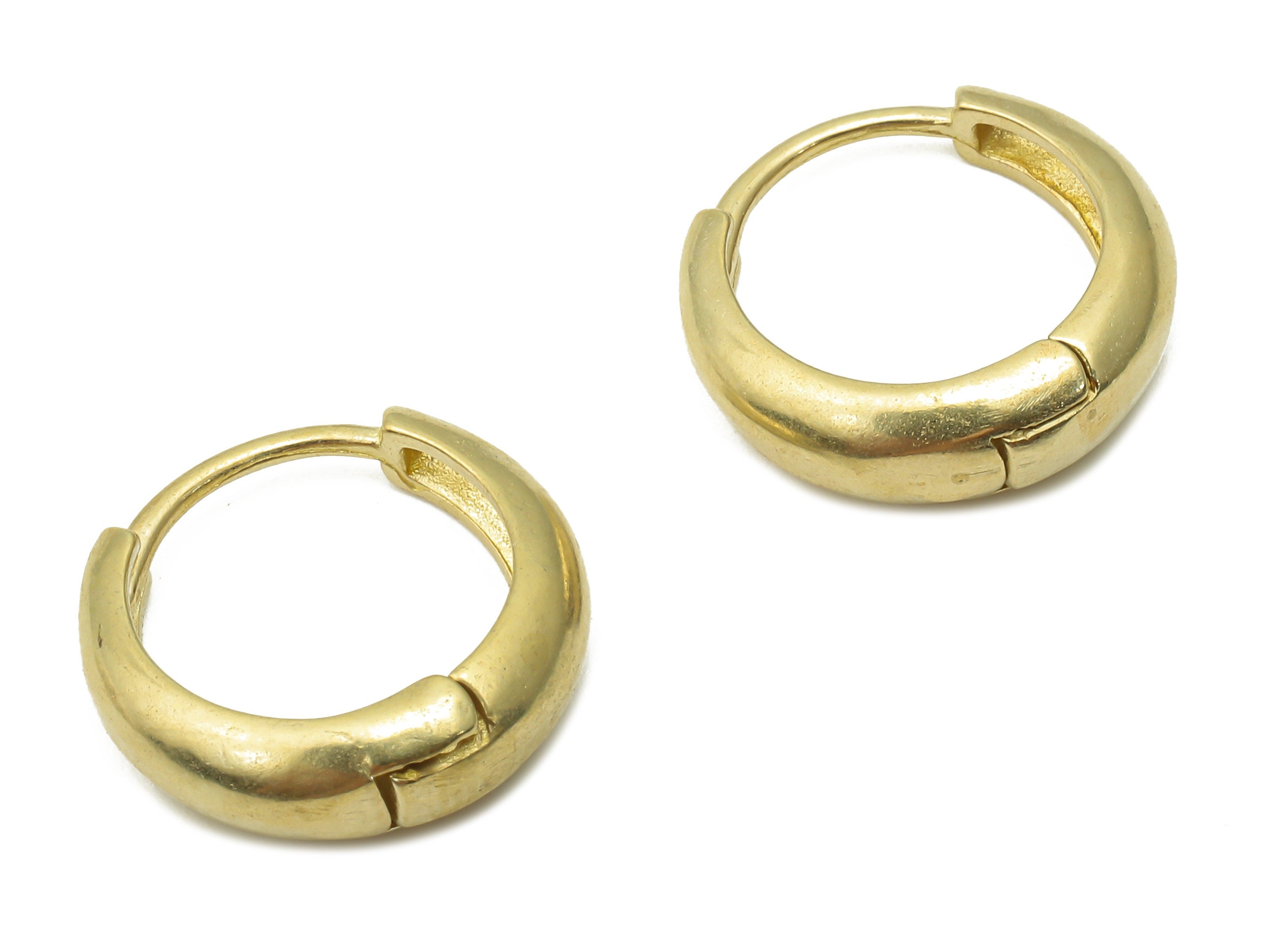 Brass Round Earring Clasps - Raw Brass Circular Clasps - Brass Round H –  DOMEDBAZAAR